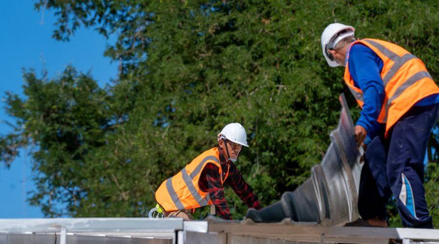 Professional new roof installation services in Lake Como, FL